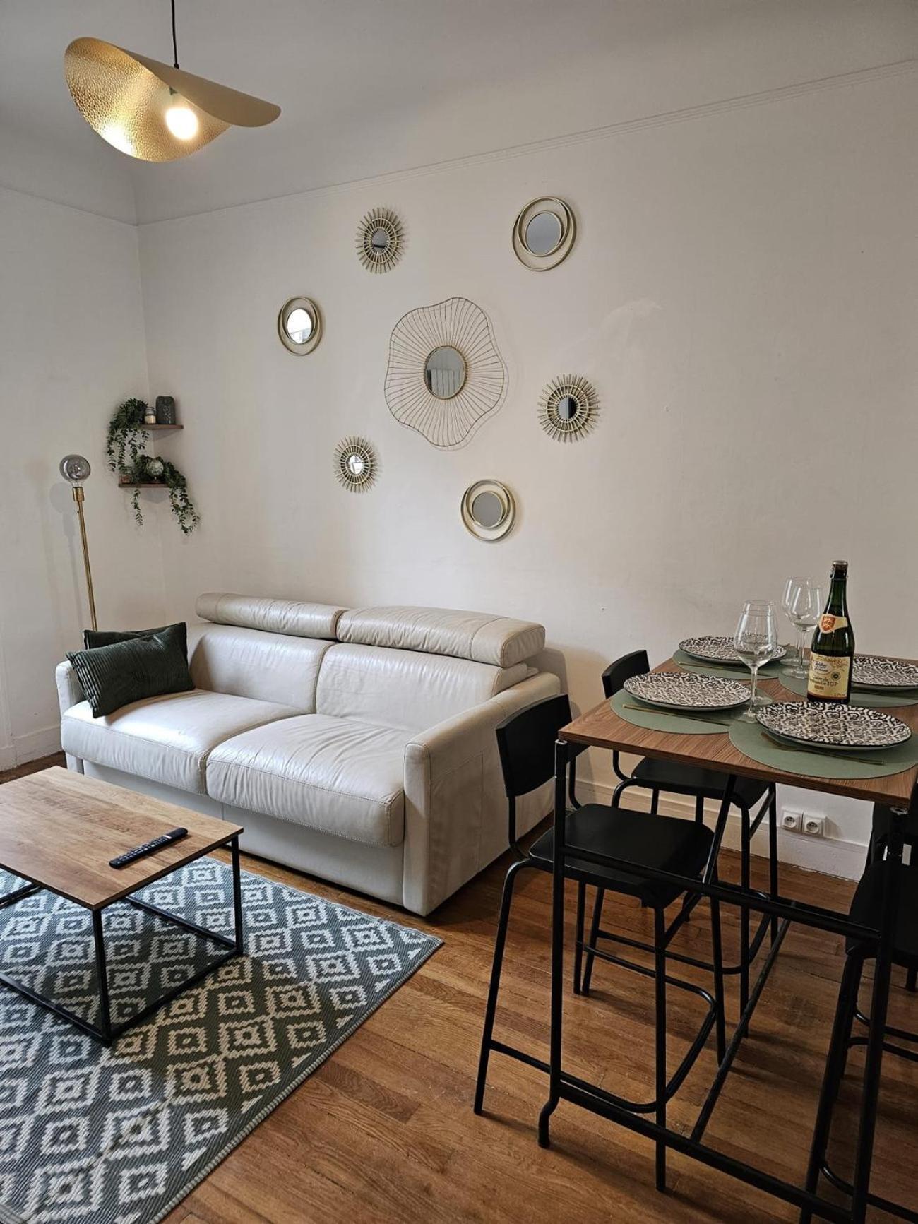 Beautiful 1 Bedroom Flat In Paris 17Th Екстер'єр фото
